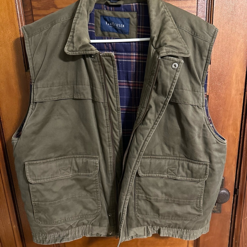 Vintage Van Heusen Outdoor Cargo Vest Jacket Men Size X-Large~Preowned - Picture 8 of 14